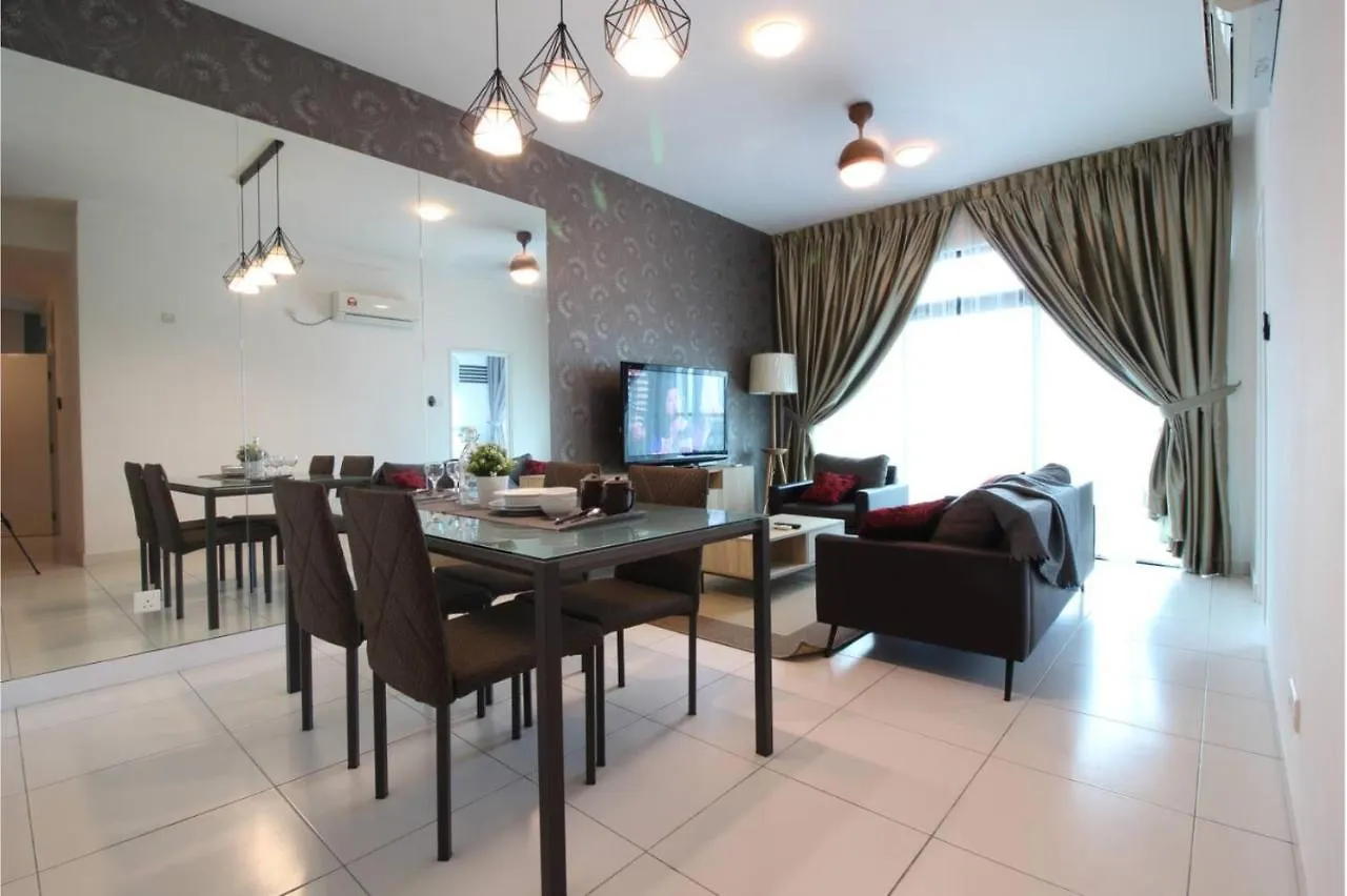 Setia Tropika @ Jb City Homestay Johor Bahru Apartment